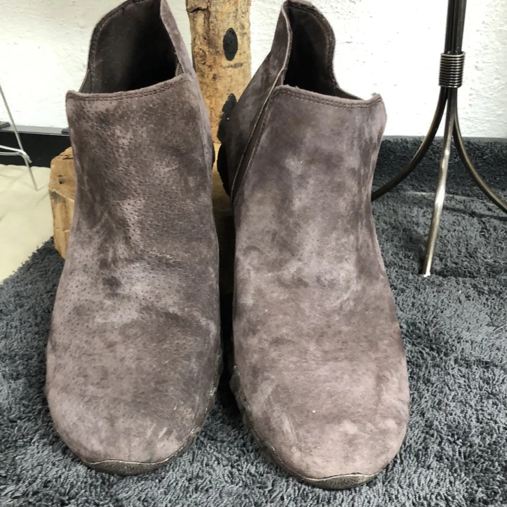Skechers Relaxed Fit ankle‎ boots